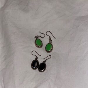 Elegant Green and Black Oval .925 Silver Earrings